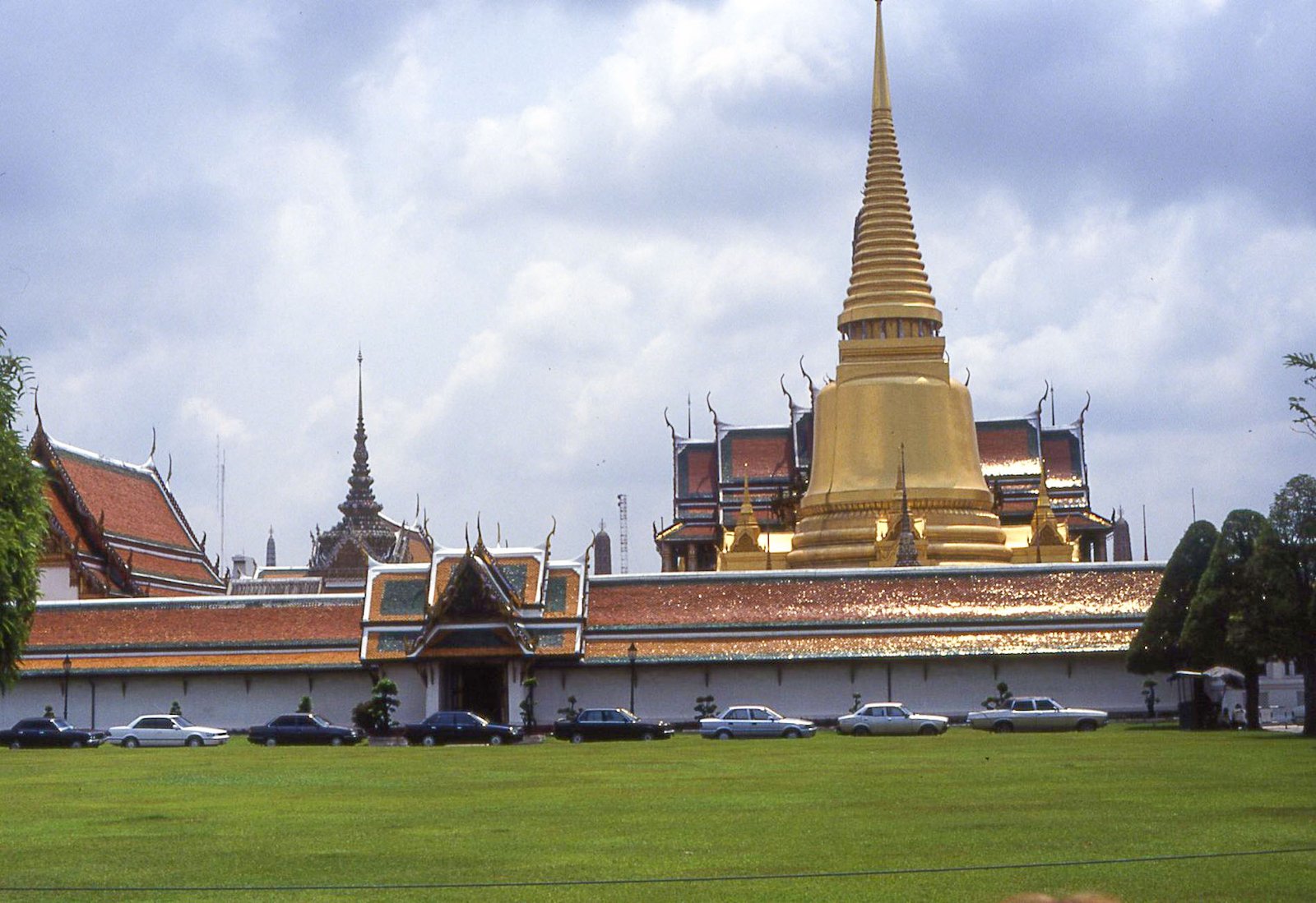 Grand Palace 16